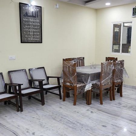 Paramount Cozy Villa Hyderabad Bagian luar foto