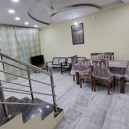 Paramount Cozy Villa Hyderabad Bagian luar foto