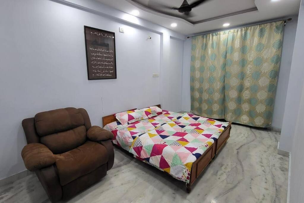Paramount Cozy Villa Hyderabad Bagian luar foto